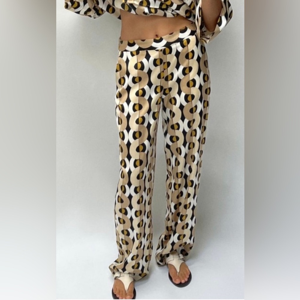 ZARA M NWT | GEOMETRIC PRINT STRAIGHT LEG SATIN PANTS